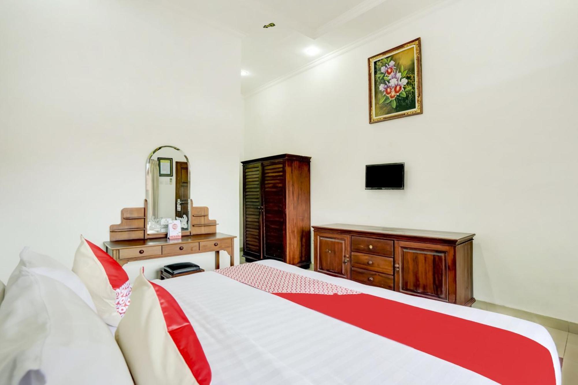 Super Oyo 3261 Hotel Ratu Denpasar  Exterior photo