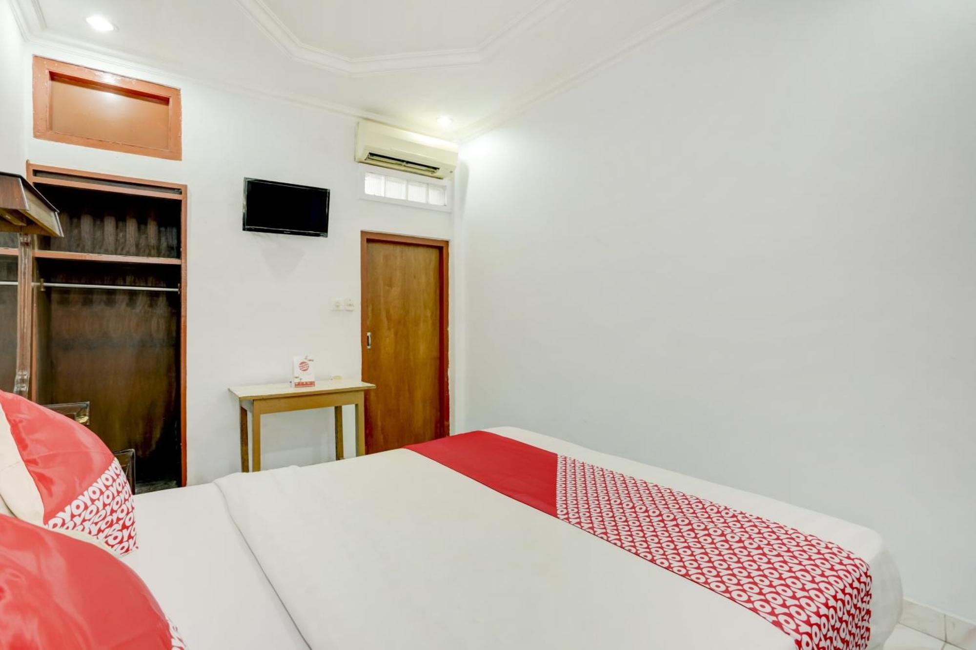 Super Oyo 3261 Hotel Ratu Denpasar  Exterior photo