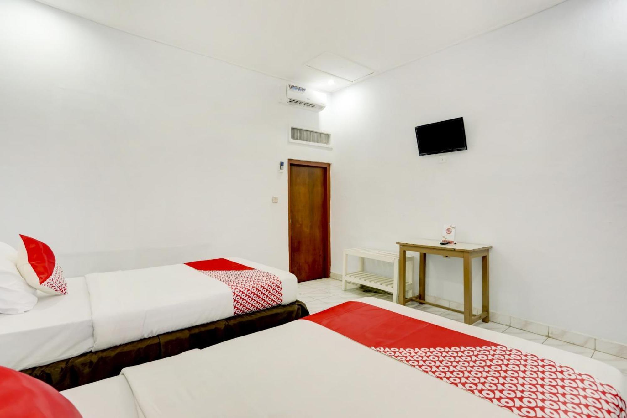 Super Oyo 3261 Hotel Ratu Denpasar  Exterior photo